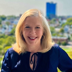 Beth Henry Profile Pic-1-1