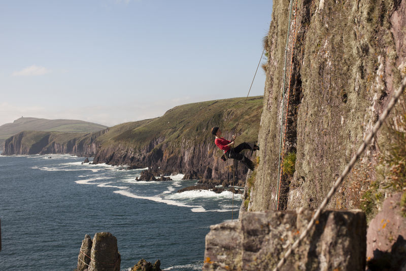 web-1561rockclimbingdingle.jpg