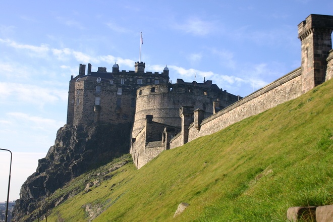 castle-of-edinburgh-1206073.jpg