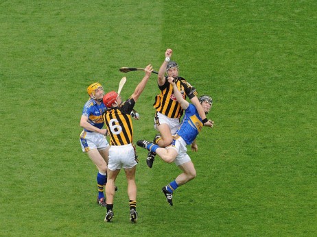 hurling2-copyright-Sportsfile1-462x346_hurling option 2