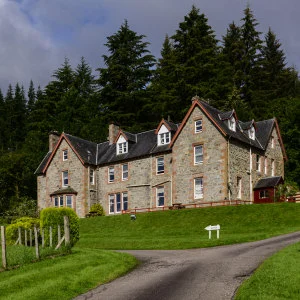 Inverlochy Castle Hotel